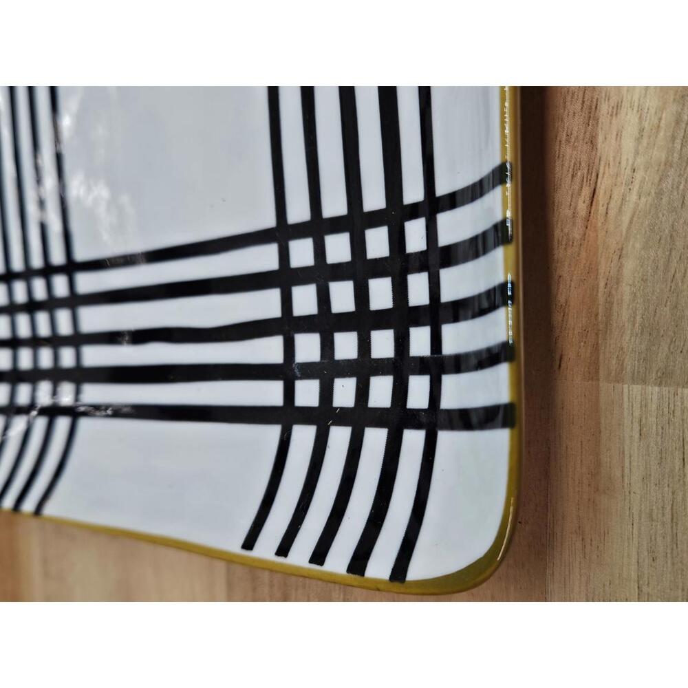 ​Set of 2 Over and Back Stoneware Plates Black & White Checkered and Plaid 6.5" - Picture 3 of 11